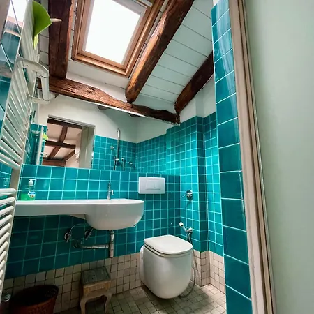 公寓 Charming Loft On A Square *