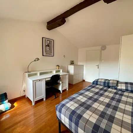 Charming Loft On A Square 博洛尼亚