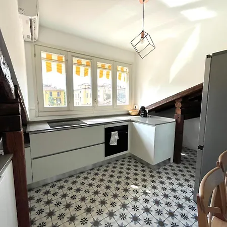 Charming Loft On A Square * 博洛尼亚